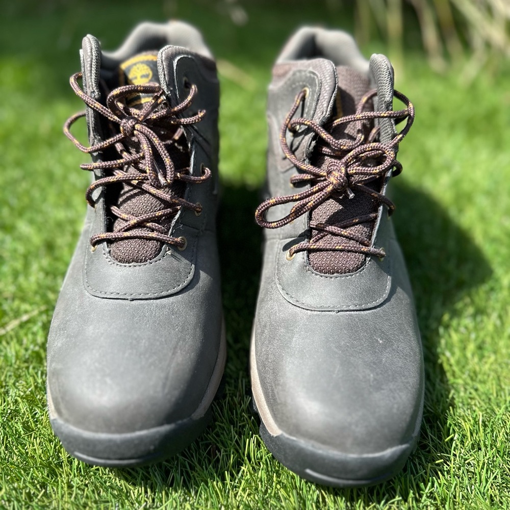 Timberland Mt Maddsen Mid Youth Hiking Boots Brown Big Kid Size 6